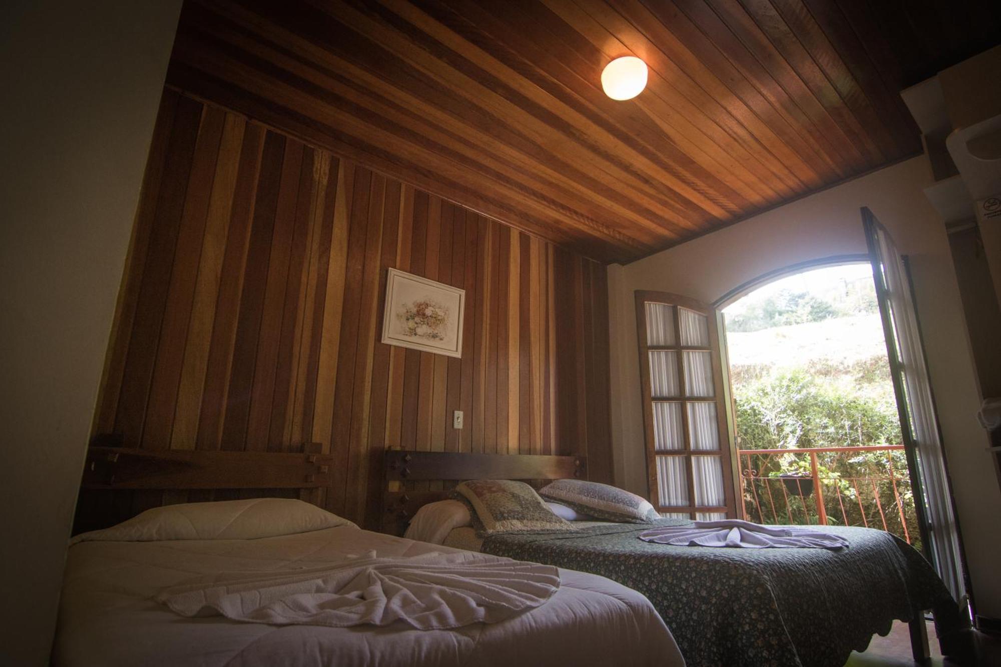 Hotel Vill' Agi Campos do Jordão Extérieur photo